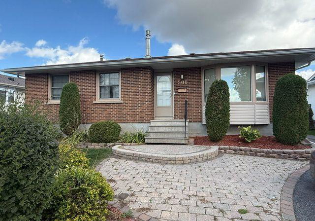 508-cambrian-crescent-thunder-bay-ontario-x13840124