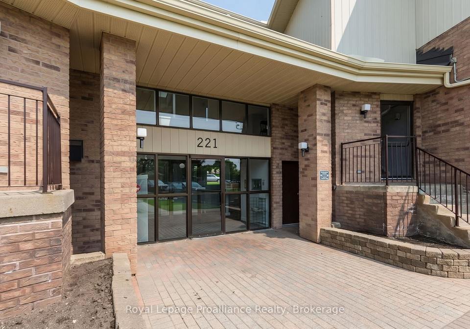 221-north-park-street-belleville-ontario-x13840428