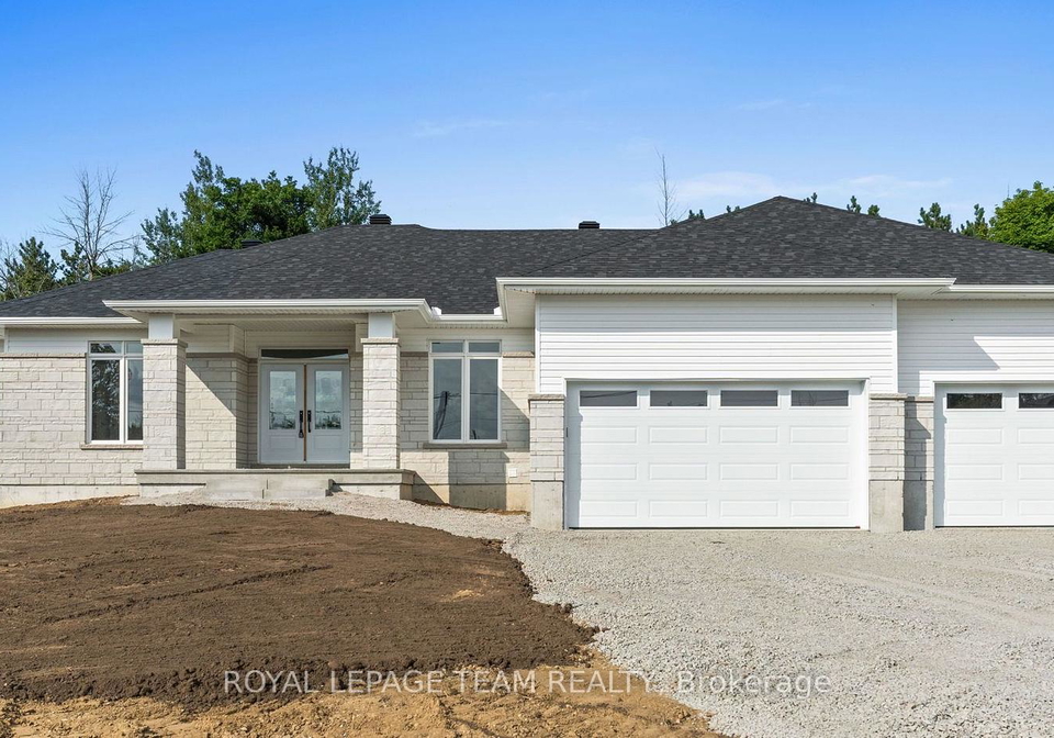 26-irvin-woermke-street-mcnabbraeside-ontario-x13840708