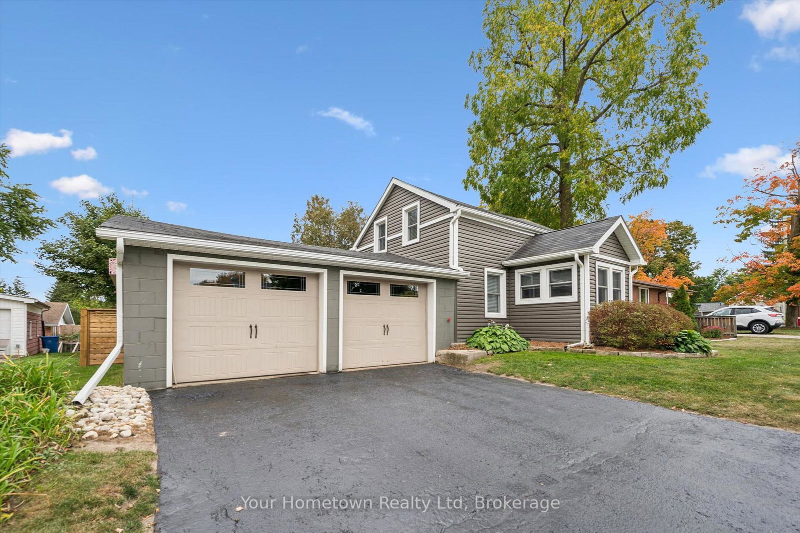 320-garafraxa-street-e-centre-wellington-ontario-x13840752