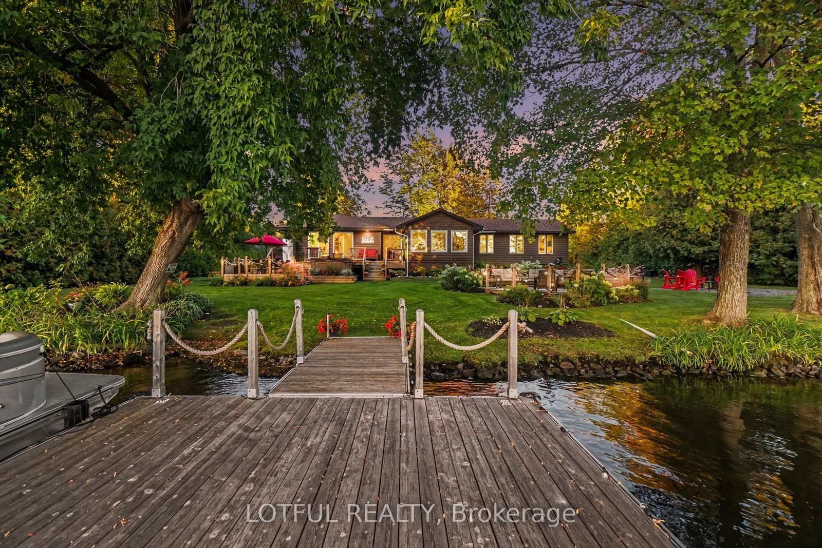 2420-pine-avenue-ottawa-ontario-x13840768
