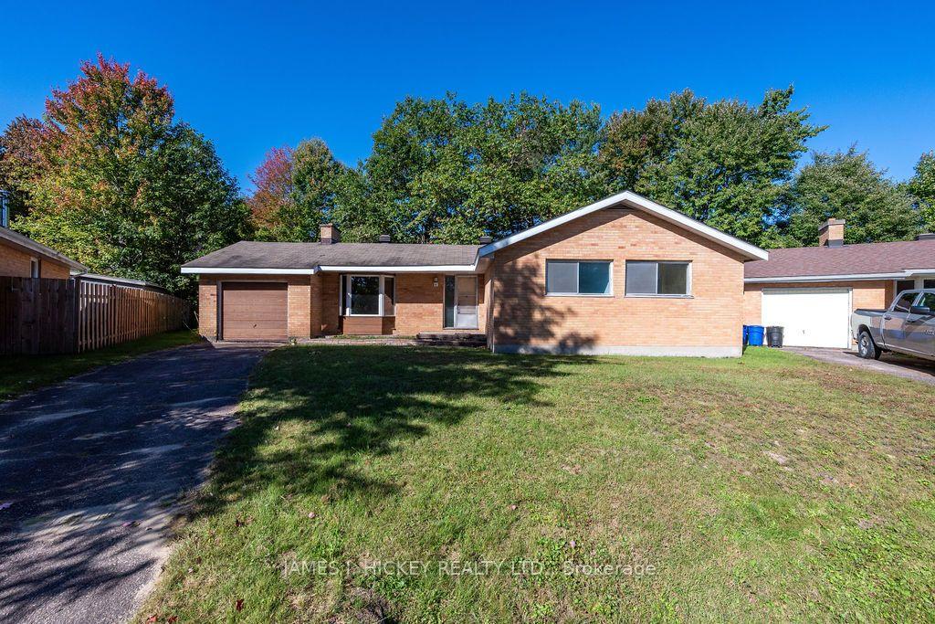 4-sheridan-court-deep-river-ontario-x13841450