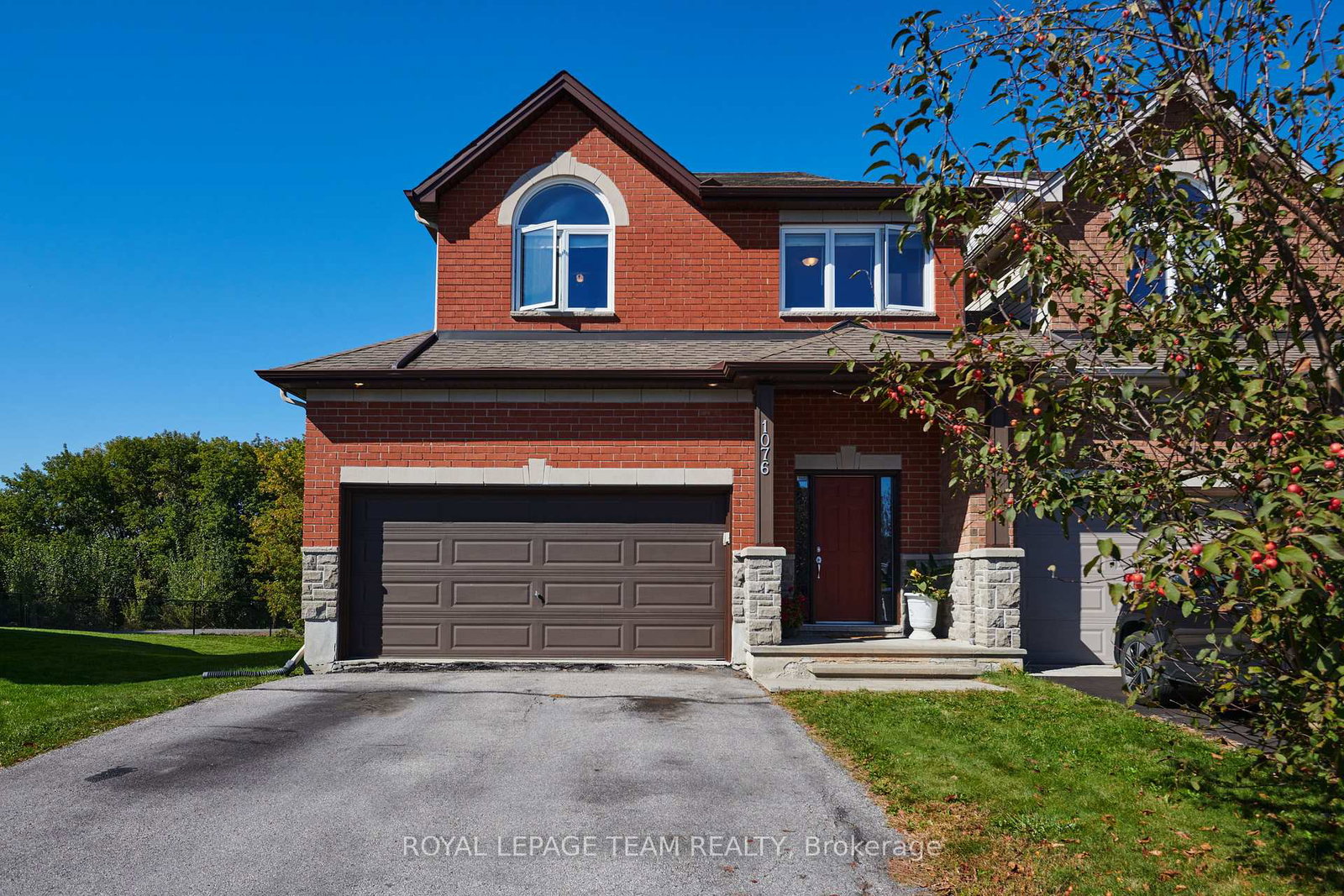 1076-northgraves-crescent-kanata-ontario-x13841680