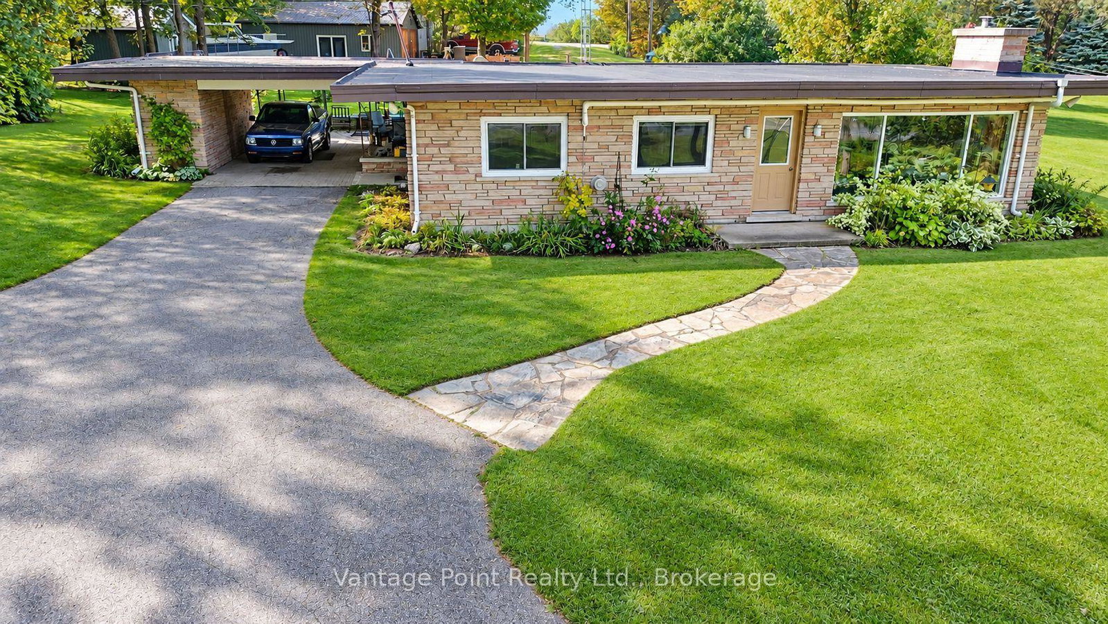 317048-6-10-highway-chatsworth-ontario-x13841728
