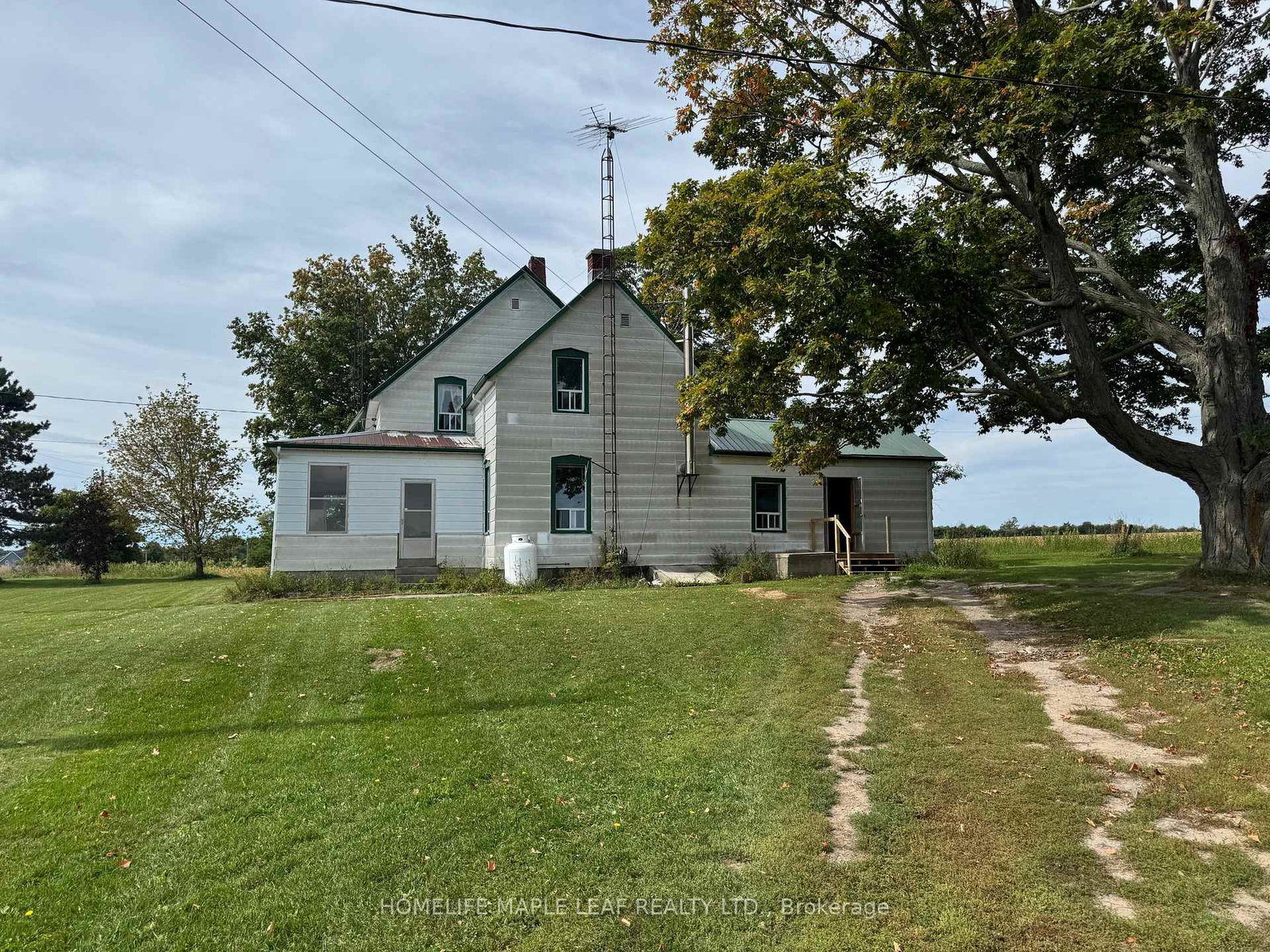 19244-loyalist-parkway-prince-edward-county-ontario-x13841772