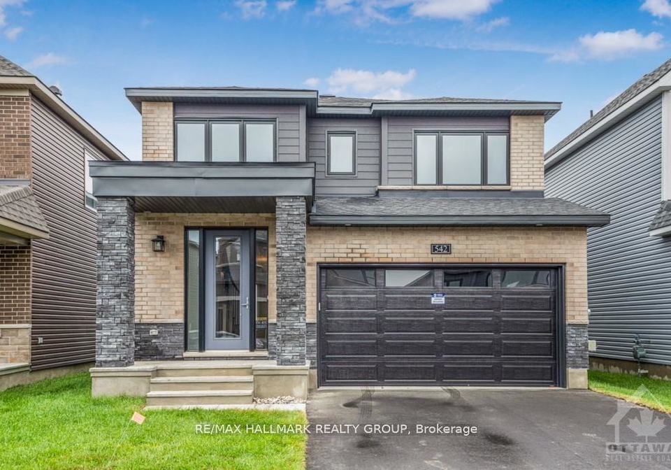 542-anchor-circle-ottawa-ontario-x13841836