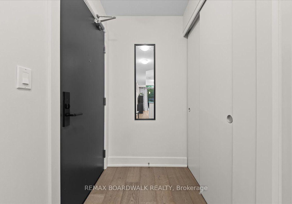 255-bay-street-e-ottawa-ontario-x13842016