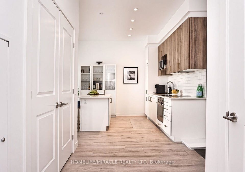 181-king-street-s-waterloo-ontario-x13842046