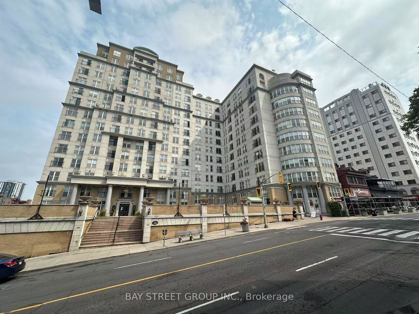 135-james-street-s-hamilton-ontario-x13842136