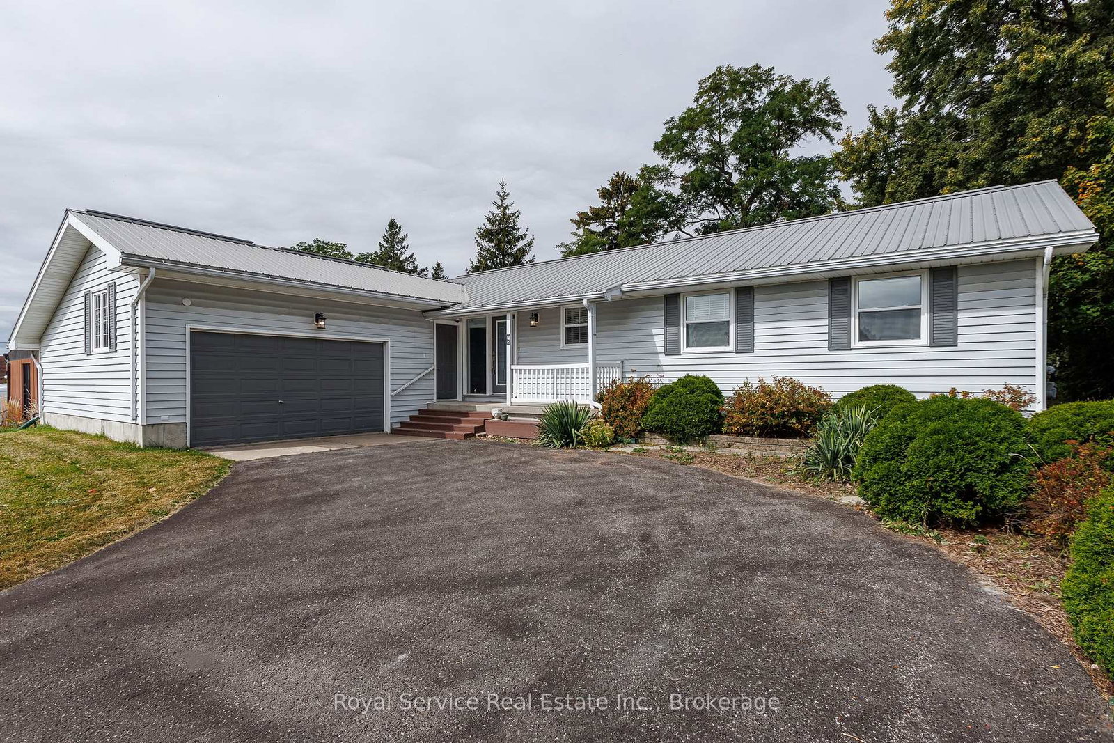 6-clifton-road-port-hope-ontario-x13842220