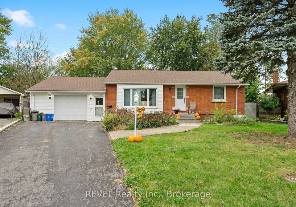 8327-parkway-drive-niagara-falls-ontario-x13842292