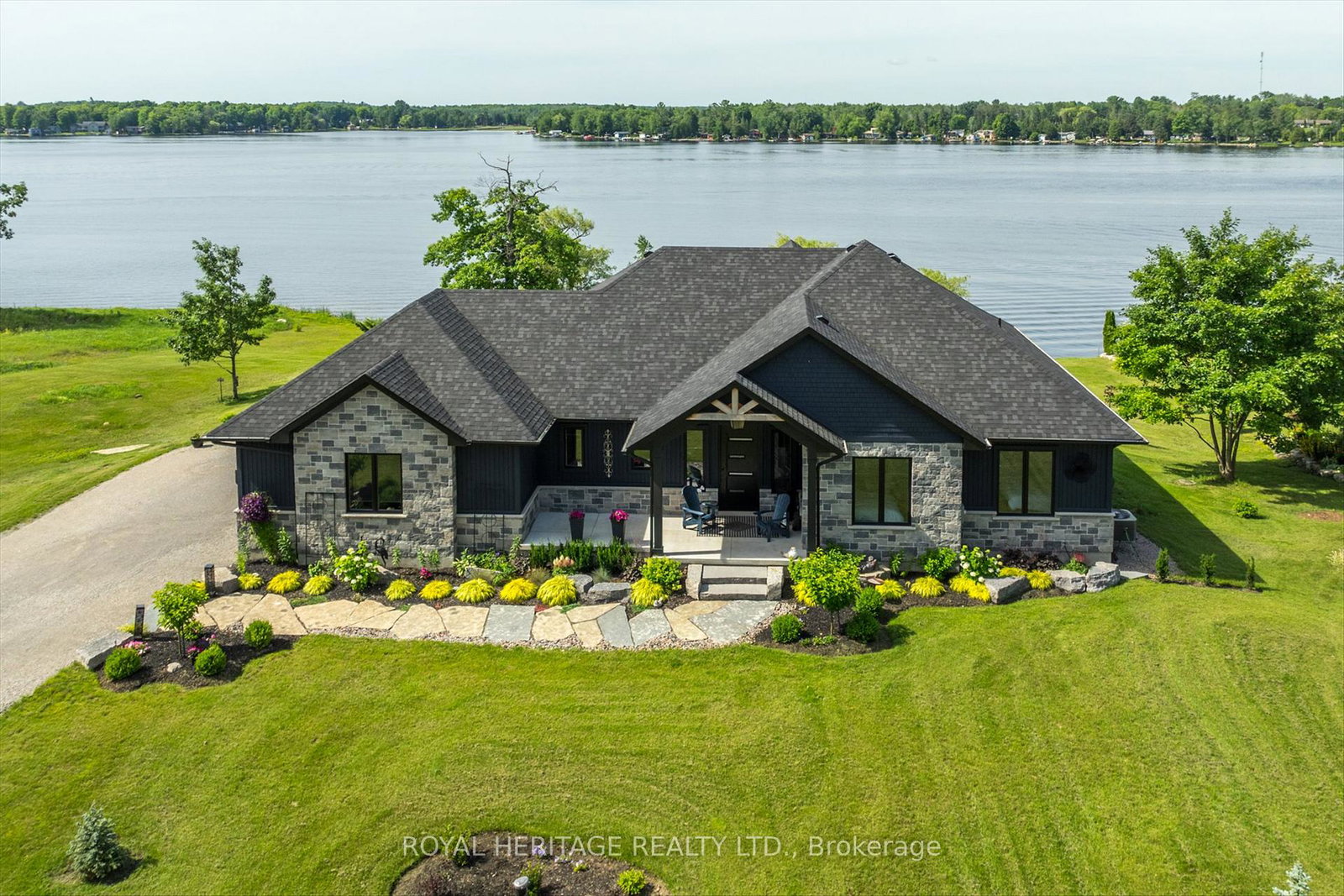 74-fire-route-70-route-trent-lakes-ontario-x13842310