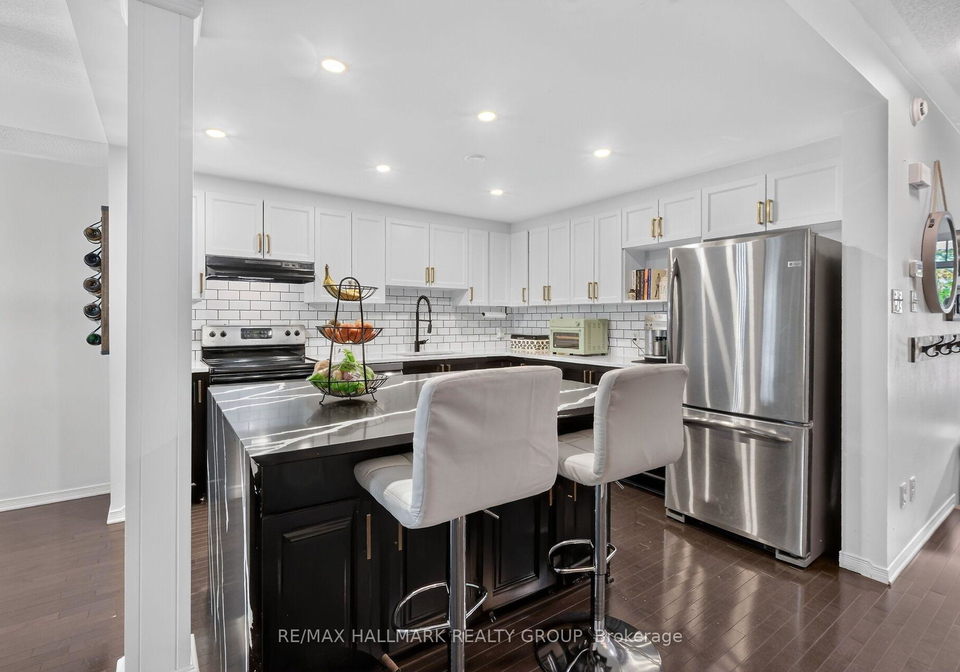 127-destiny-private-ottawa-ontario-x13842328