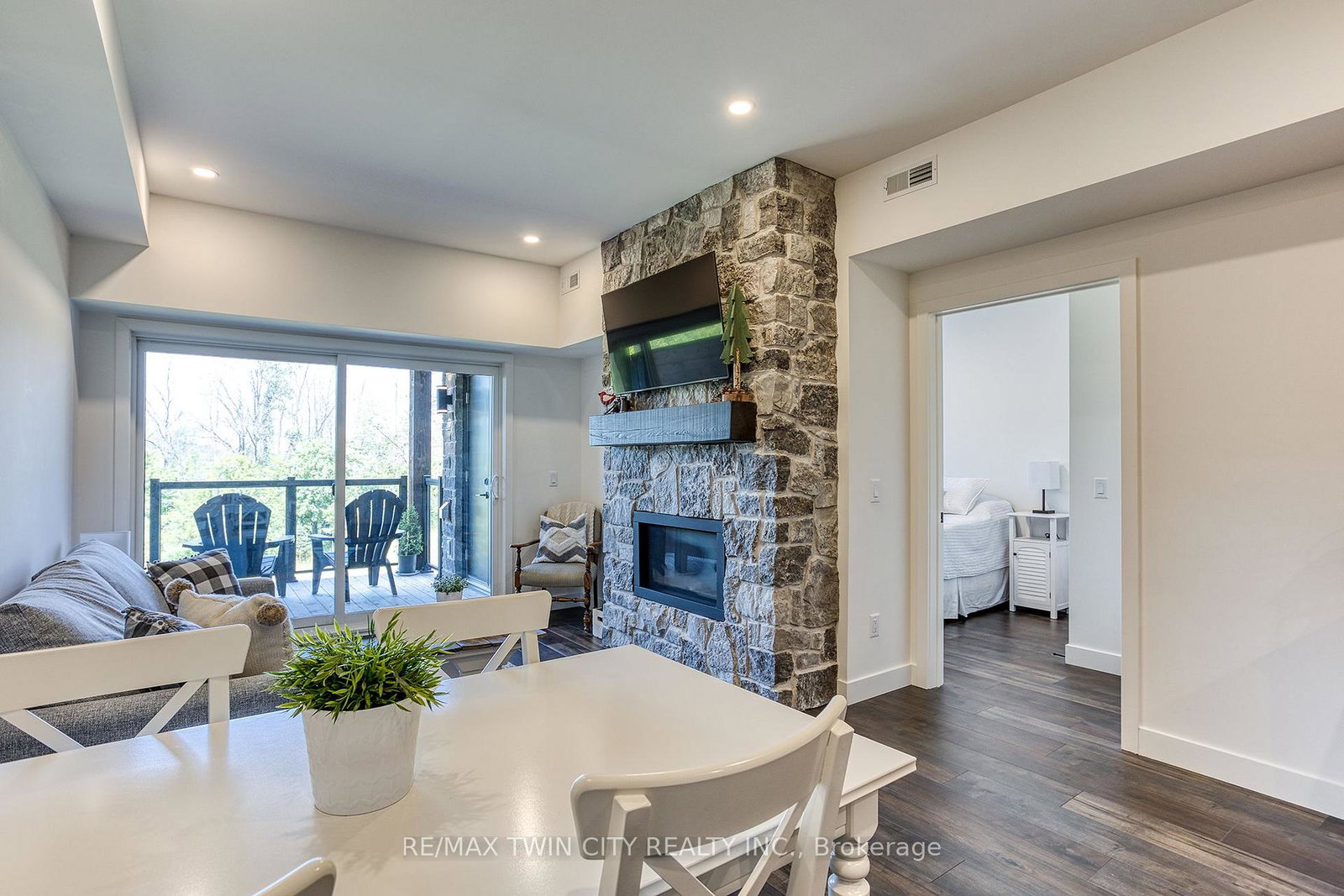 12-beausoleil-lane-blue-mountains-ontario-x13842446