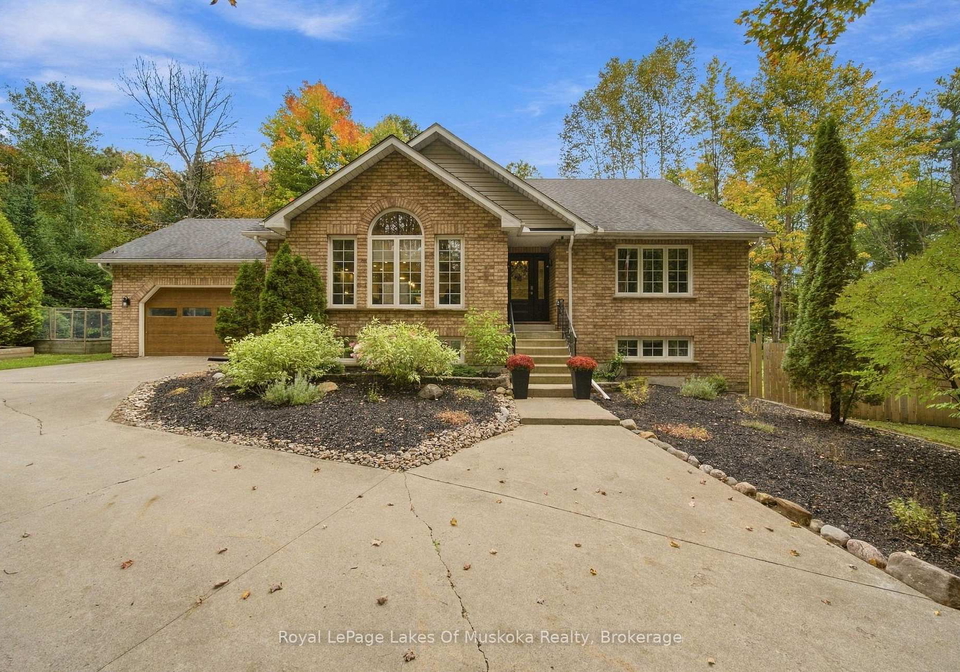 1002-joseph-place-gravenhurst-ontario-x13842668