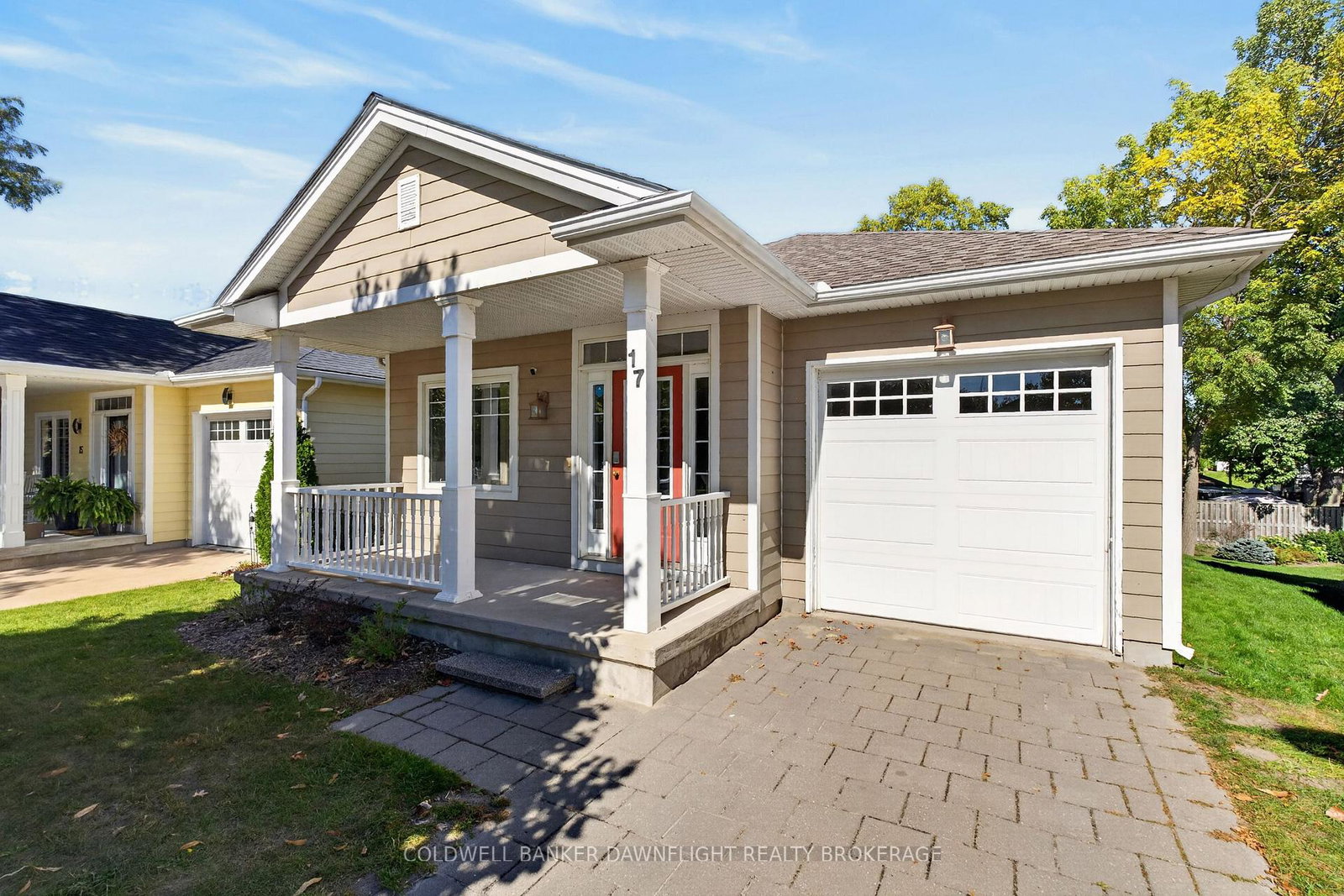 17-village-gate-lambton-shores-ontario-x13842704