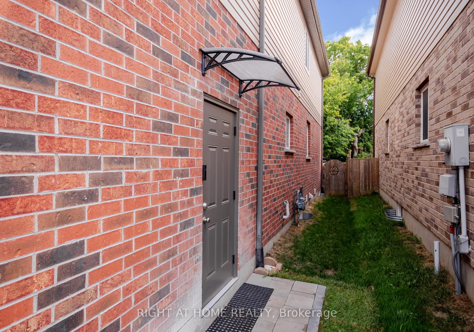 1253-howlett-circle-london-north-ontario-x13842734