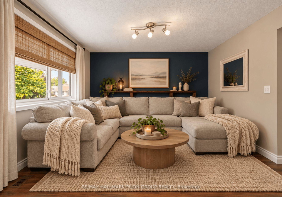 25-moore-street-mcnabbraeside-ontario-x13842872