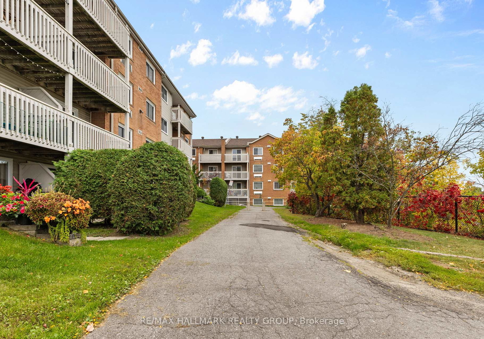 345-centrum-boulevard-ottawa-ontario-x13843100