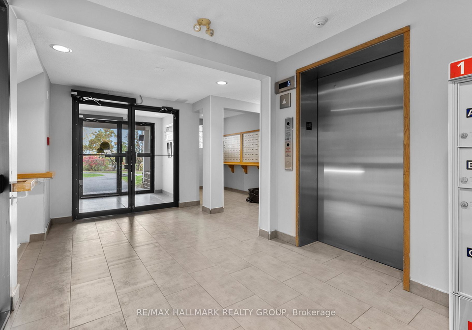 345-centrum-boulevard-ottawa-ontario-x13843100