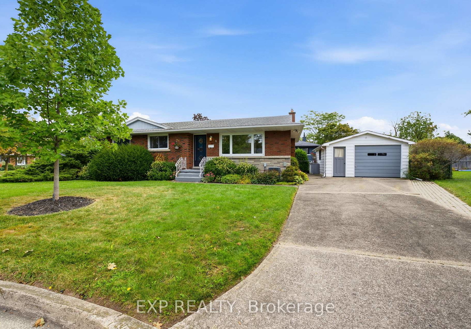 2-glengrove-circle-st-catharines-ontario-x13843370