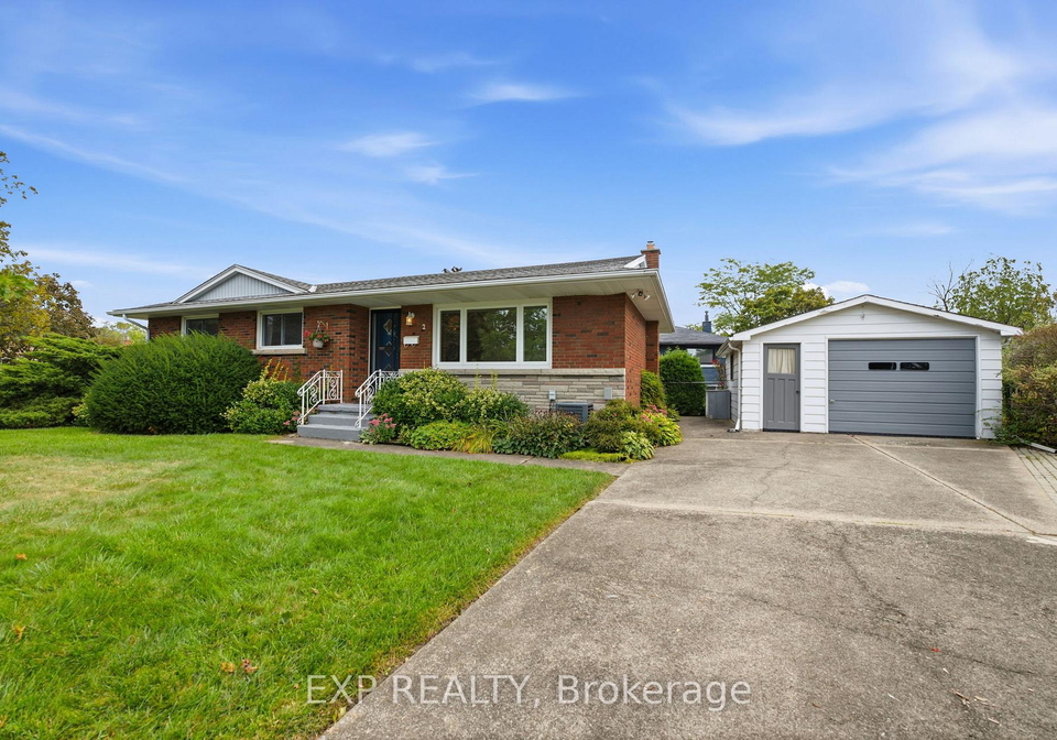 2-glengrove-circle-st-catharines-ontario-x13843370