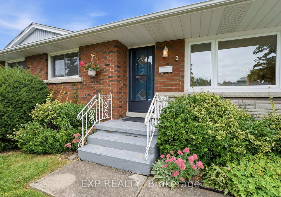 2-glengrove-circle-st-catharines-ontario-x13843370