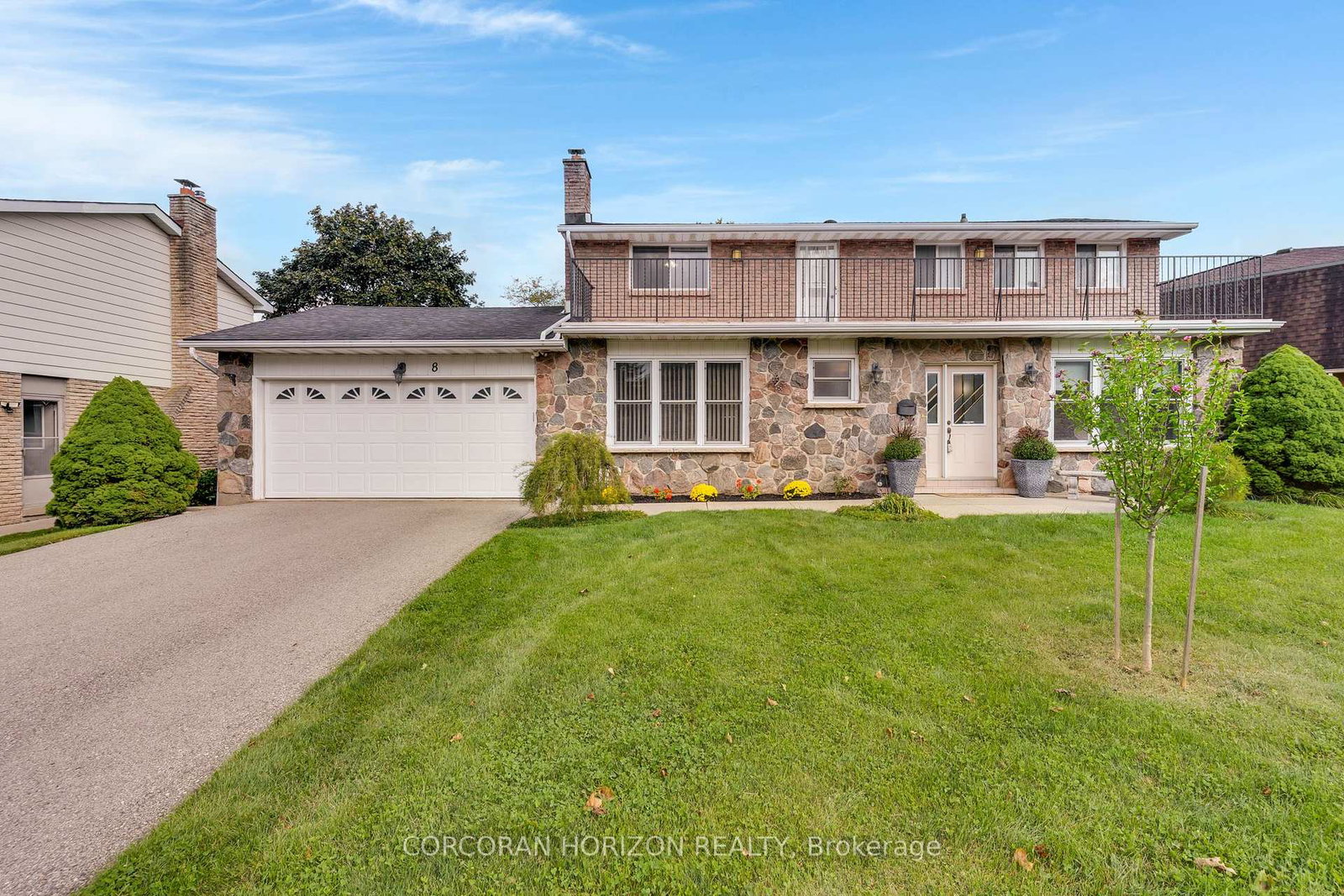 8-blue-spruce-court-kitchener-ontario-x13843556