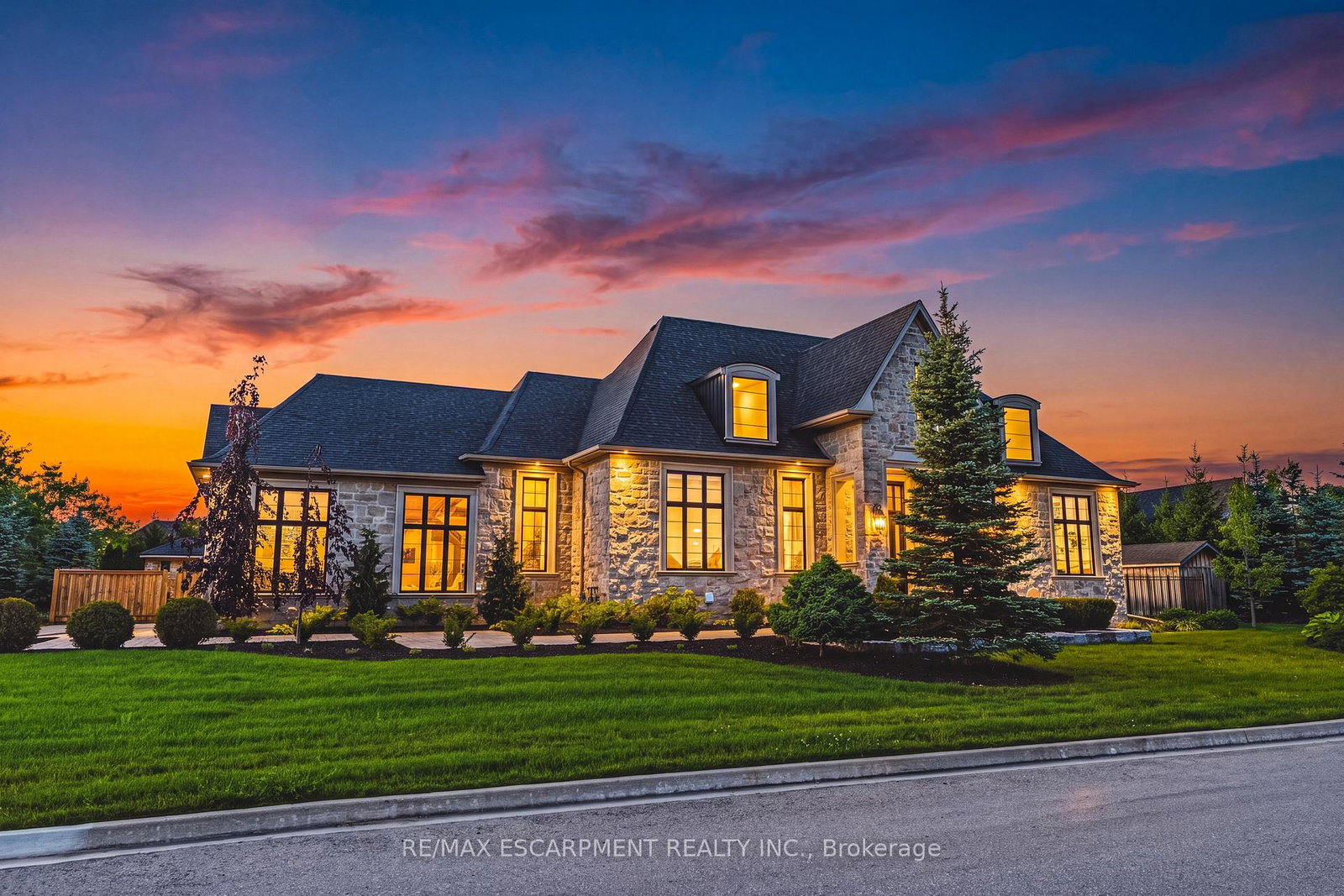 38-visser-drive-puslinch-ontario-x13843664