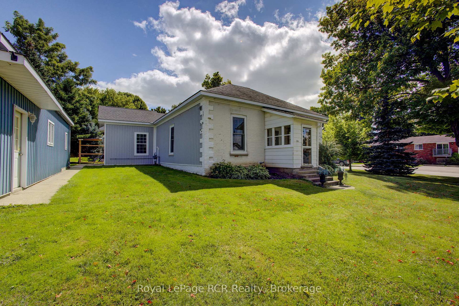 134-frederick-street-e-wellington-north-ontario-x13843758