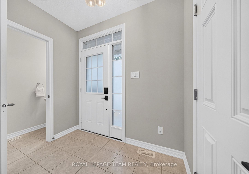 517-foxlight-circle-kanata-ontario-x13844614