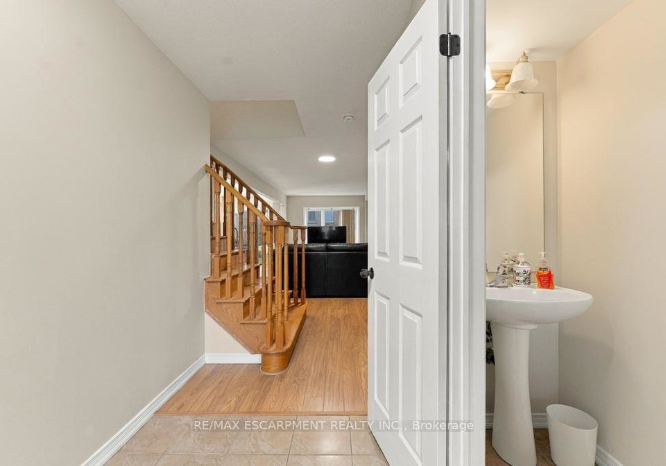 173-whitwell-way-hamilton-ontario-x13845322
