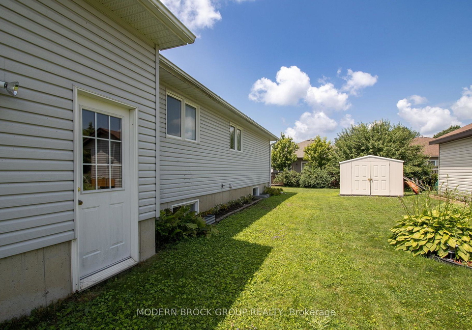 36-hillcrest-drive-brockville-ontario-x13846394