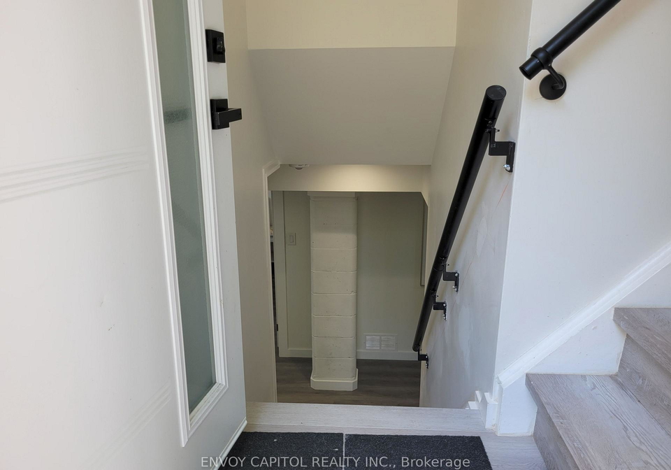 22-bilardi-court-hamilton-ontario-x13846436