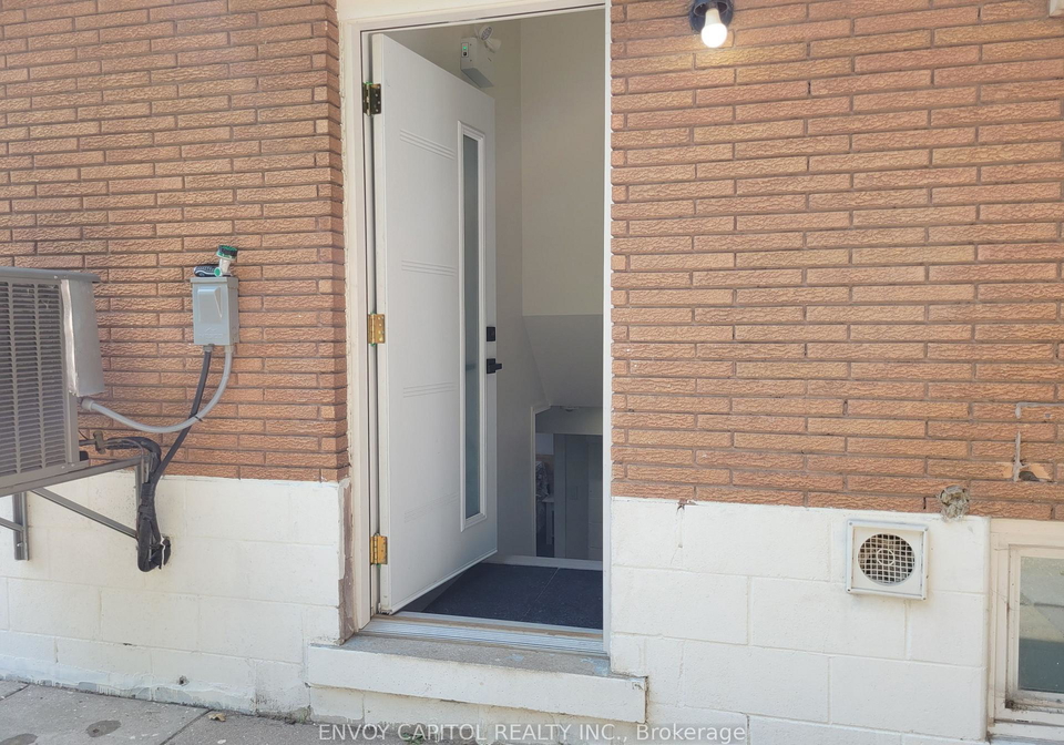 22-bilardi-court-hamilton-ontario-x13846436