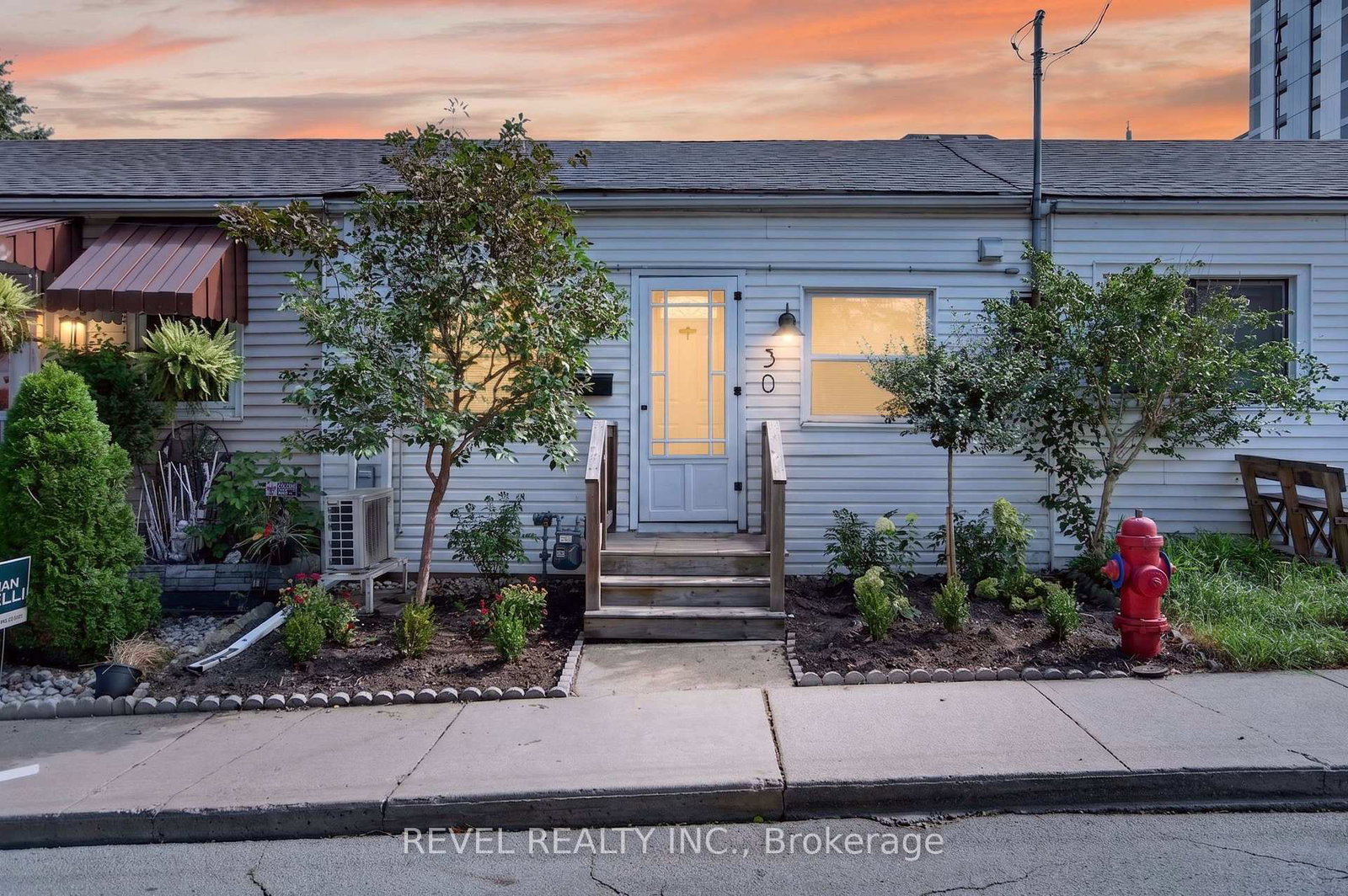 30-ray-street-n-hamilton-ontario-x13847018