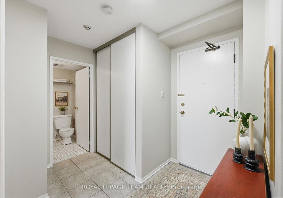 110-forward-avenue-ottawa-ontario-x13847022