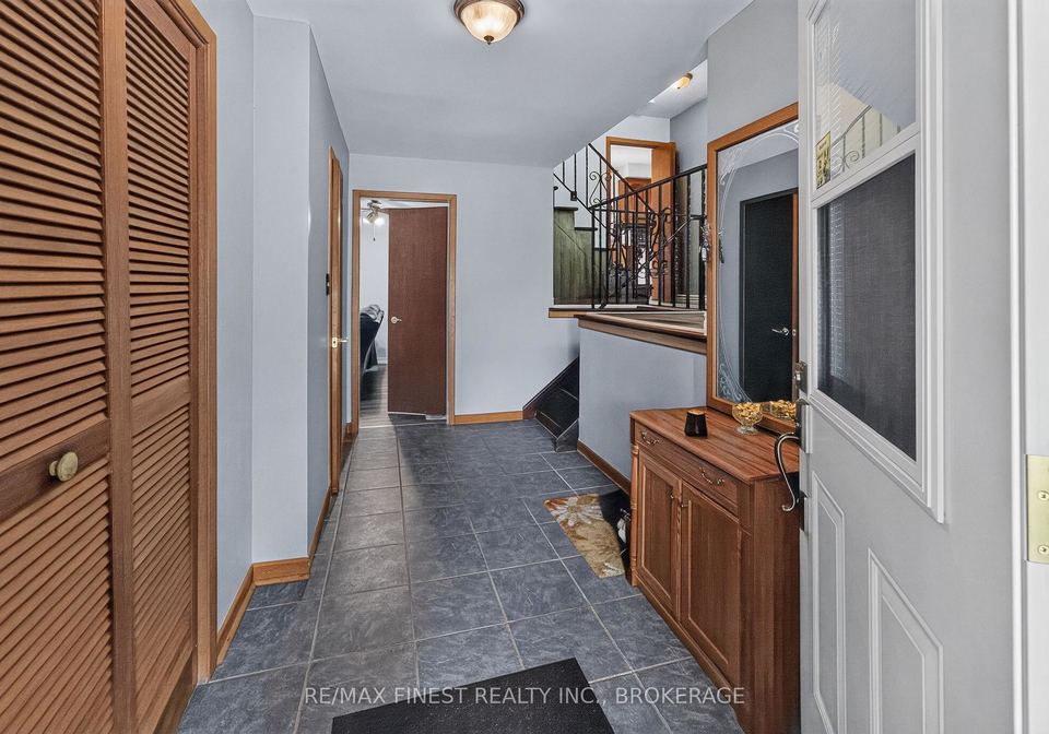 525-whites-road-quinte-west-ontario-x13847100