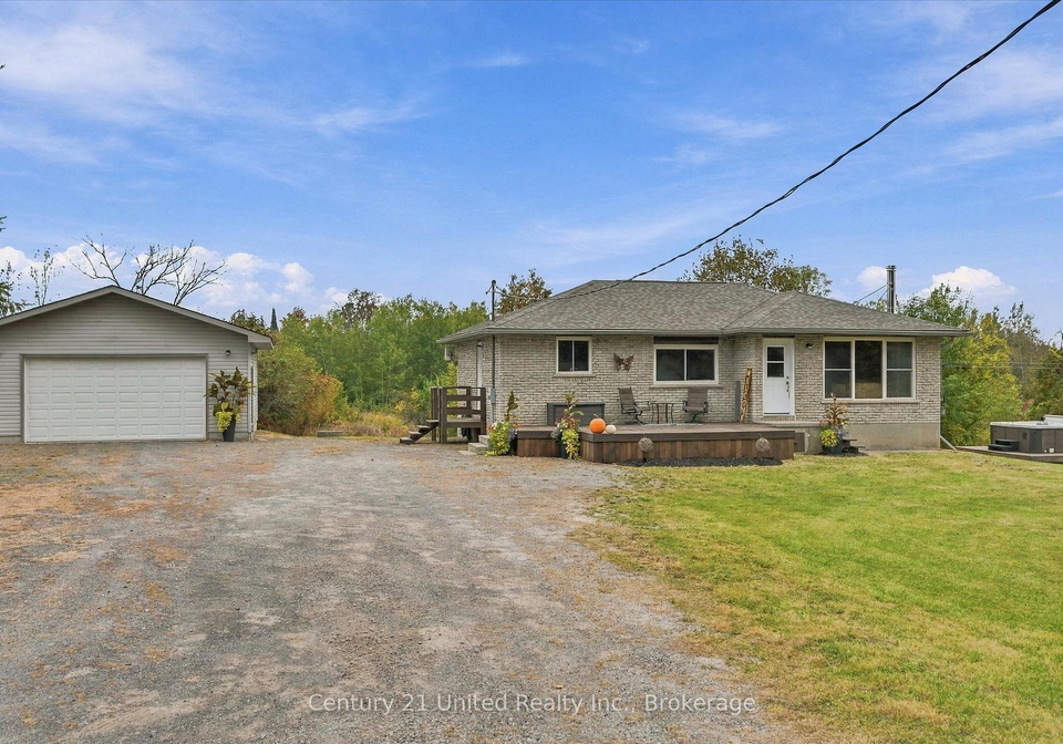 991-douro-third-line-douro-dummer-ontario-x13847812