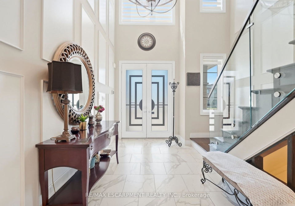 88-eringate-court-hamilton-ontario-x13848092