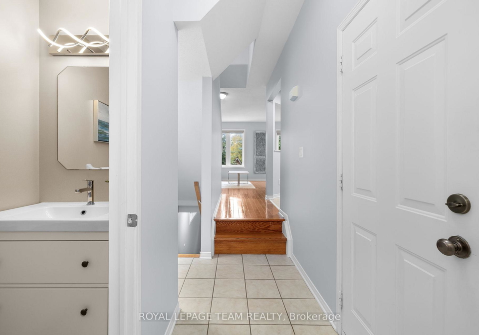 155-oakfield-crescent-ottawa-ontario-x13848228
