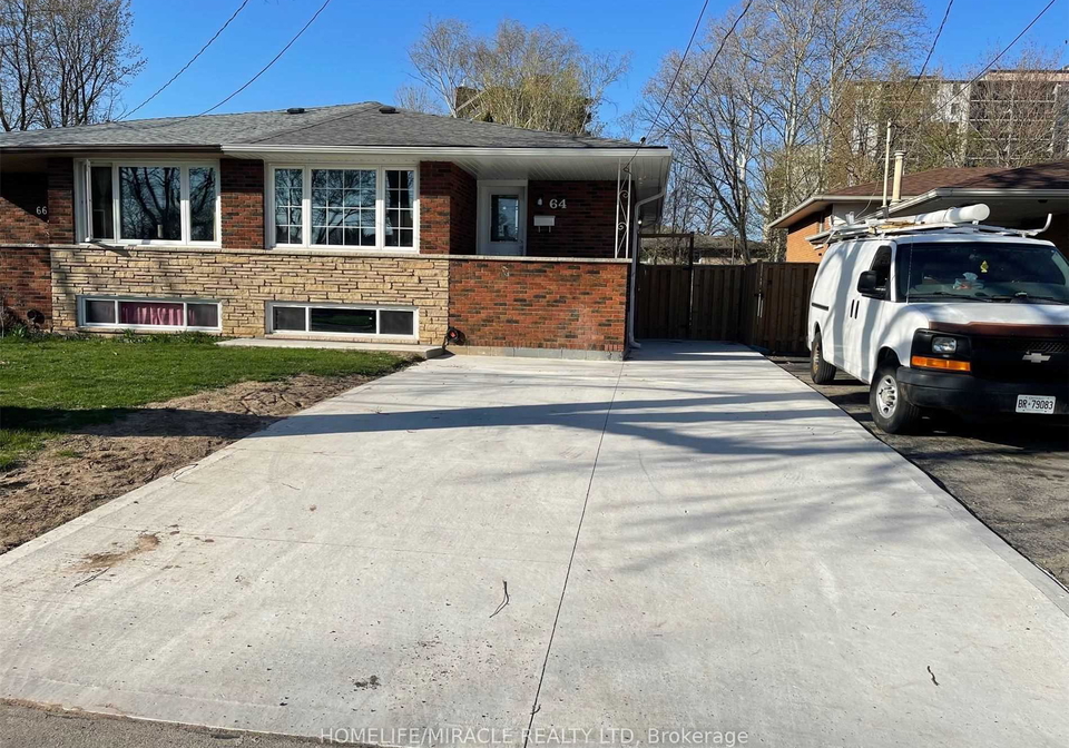 64-gainsborough-road-hamilton-ontario-x13848326