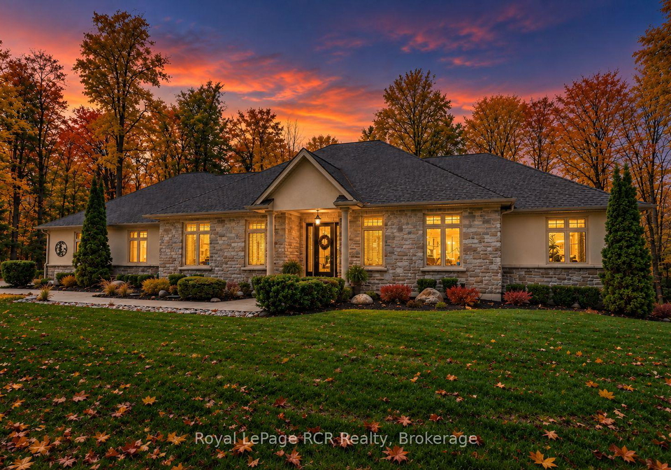 414498-baseline-road-west-grey-ontario-x13848392