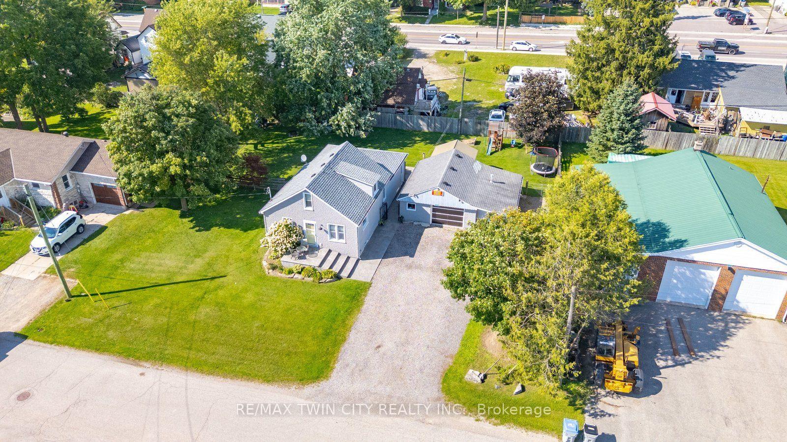 2214-william-shakespeare-street-perth-east-ontario-x13848444