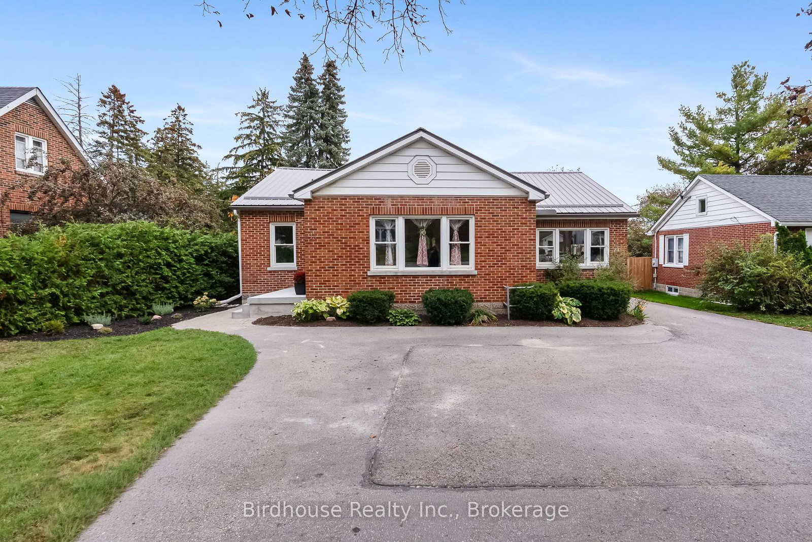 14-angeline-street-s-kawartha-lakes-ontario-x13848468