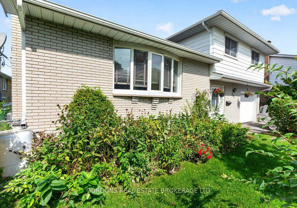 207-robert-wallace-drive-kingston-ontario-x13848474
