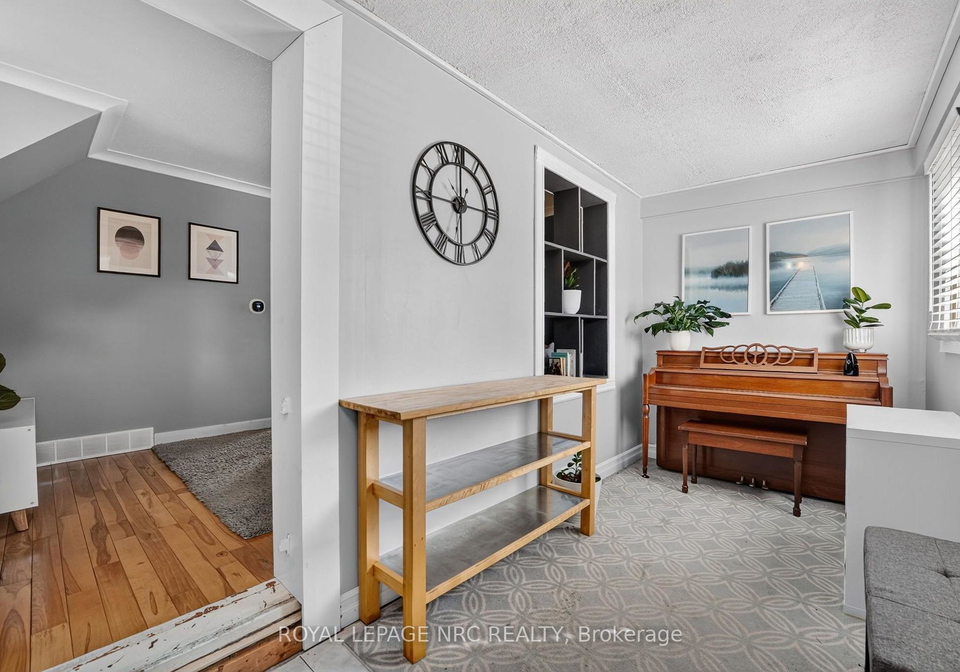 26-lyndon-street-w-thorold-ontario-x13848846
