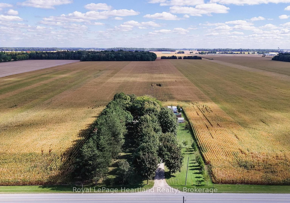 73080-airport-line-bluewater-ontario-x13849140