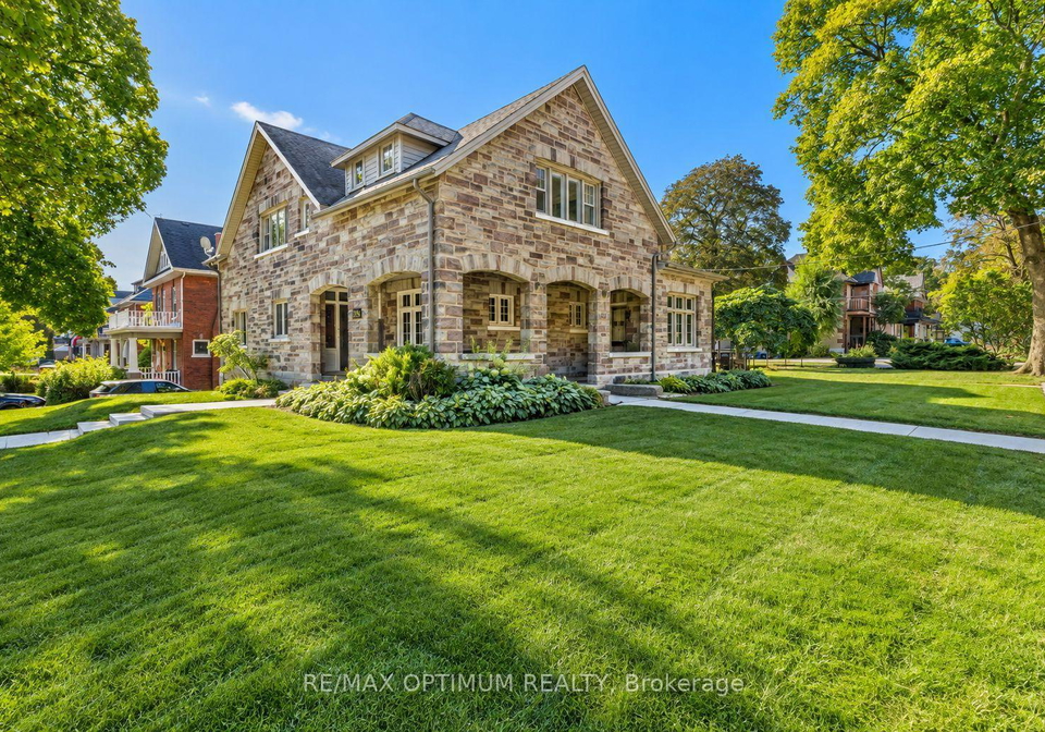 916-queenston-road-cambridge-ontario-x13849182