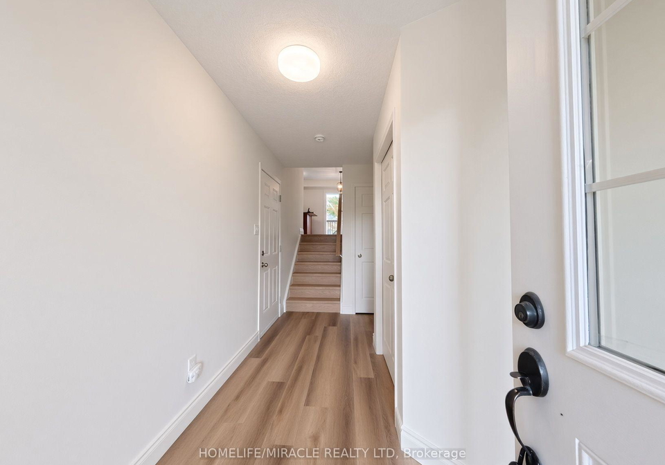 250-parkvale-drive-kitchener-ontario-x13849400